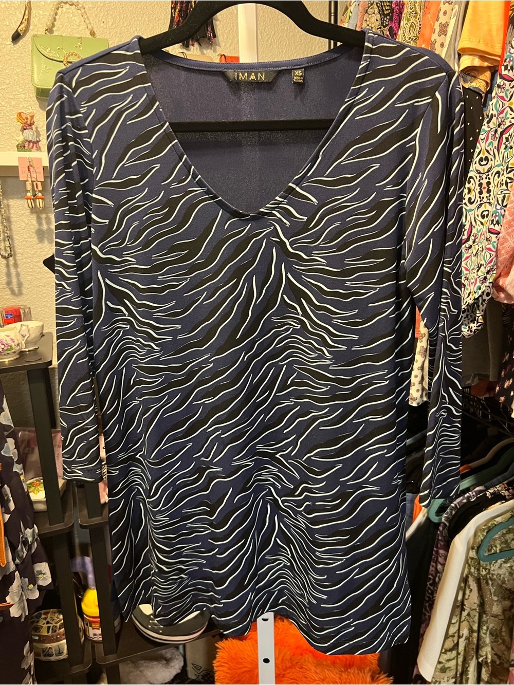 IMAN Navy Blue V-Neck Long Sleeve Printed Top